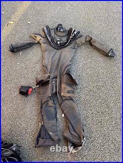 Aqualung Fusion KVR1 With Air core Dry suit Size L/XL + thermal Fusion Undersuit