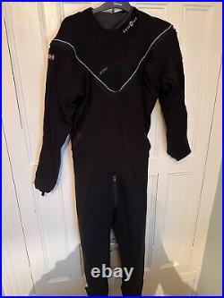 Aqualung Fusion KVR1 With Air core Dry suit Size L/XL + thermal Fusion Undersuit