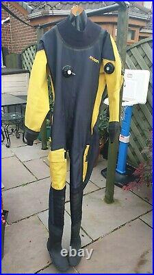 Aquion dry-suit SCUBA diving membrane Size is XL I think