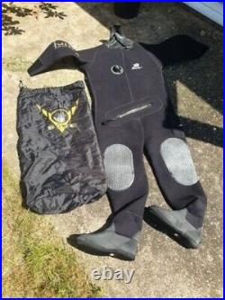 Beaver Iceberg Scuba diving dry suit Large with Bag