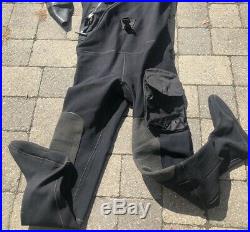 DUI CF200X DRYSUIT Medium M Black and in Great Condition SCUBA Shoes inc