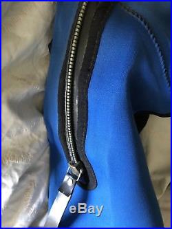 DUI CF200 scuba diving dry suit