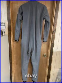 DUI Polartec Powerstretch Pro 300 Dry Suit Undergarment Scuba Diving Gear Medium