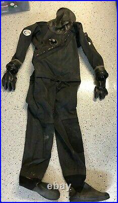 Diving Concepts SCUBA Dry Suit with Thermal Undergarment & Bag LARGE Very Good