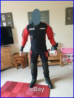 Dry suit medium scuba diving gear. Northern diver suit. Make me an offer