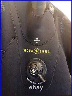 New AQUALUNG Blizzard Drysuit XL 40 TO 46 With New AQUALUNG ROCK BOOTS SIZE 10
