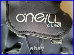 O'Neill Dry Suit Wet Suit Scuba Diving Wetsuit Mens Size 6 Head Cover style 2388
