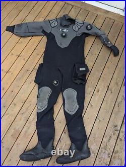 O'Three Ri200 Scuba Diving Drysuit M/L Grey/Black less than 30 dives