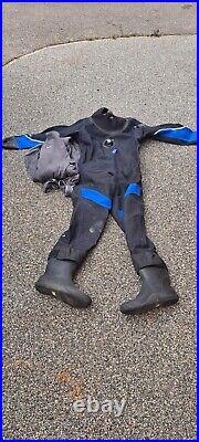 Oceanic Scuba dry suit