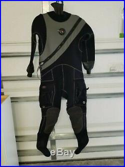 Pinnacle Black Ice Drysuit for Scuba Diving (size SMALL)