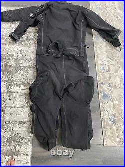 Santi scuba diving dry suit Large and undersuit