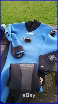 Scuba dive dry suit