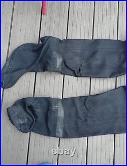 Scuba diving Dry Suit Medium size, excellent condition, unisex, lady owner