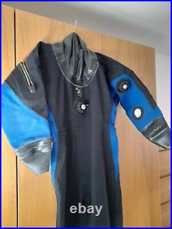 Scuba diving Namron dry suit size medium, 7 boot see full description