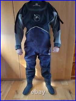Scuba diving Typhoon dry suit size medium, small boot see full description
