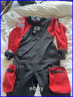 Scuba diving dry suit