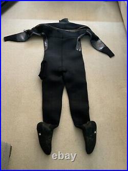 Scuba diving dry suit