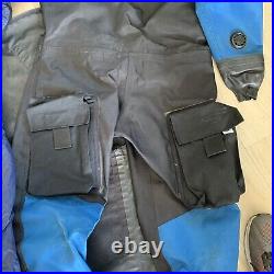 Scuba diving dry suit