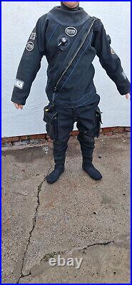 Scuba diving dry suit