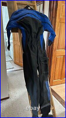 Scuba diving dry suit Large