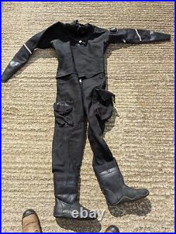 Scuba diving dry suit Oceanic
