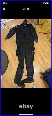 Scuba diving dry suit large