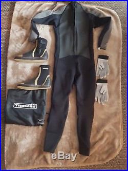 Scuba diving equipment Watersport Dry Suit Excellent Condition not Rips or Tears