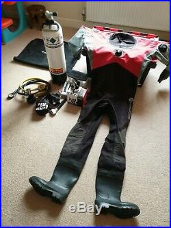 Scuba diving equipment, mares dive computer, Dry suit, cylinders, TAKE A LOOK