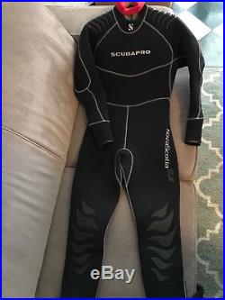 Scubapro NovaScotia 52 Black Man Semi Dry Suit Scuba Diving