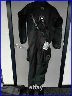 Typhoon Men's Dive Suit Medium Snorkeling Scuba Drysuit BNWT with oil and bag