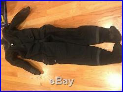 Used once Pinnacle evolution 2 drysuit with liner scuba gear dry suit pn072b-ml