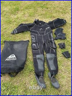 Waterproof Sweden D10 Scuba Dry Suit Size Medium (boot 8)