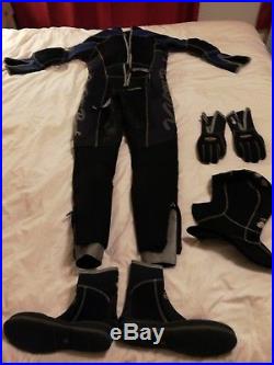 Wetsuit Semi-dry Waterproof Scuba Suit Mens Medium plus hood, gloves and boots